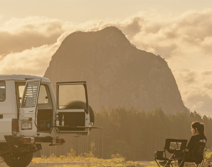 Toyota land cruiser offroad drive 