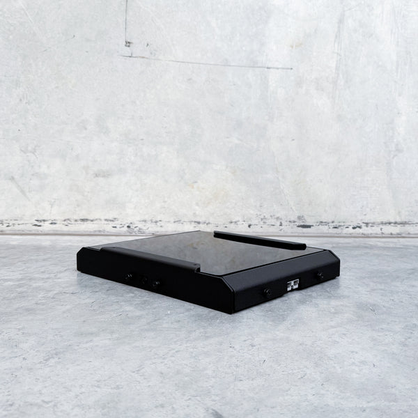 black starlink mini mounting bracket with anderson connector